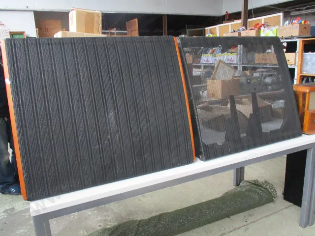 Speaker and Case Image 1++